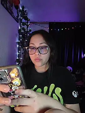 Bella-Gema Live XXX-chat