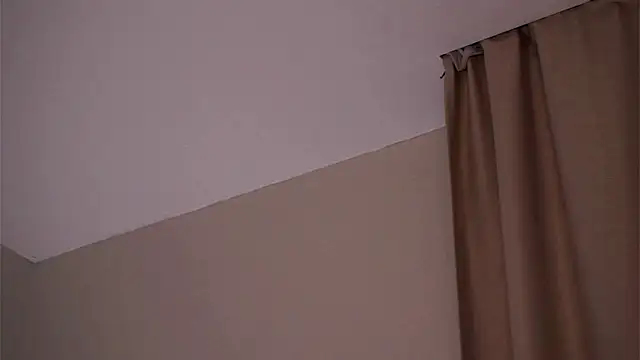 EffieHenri Live XXX-chat