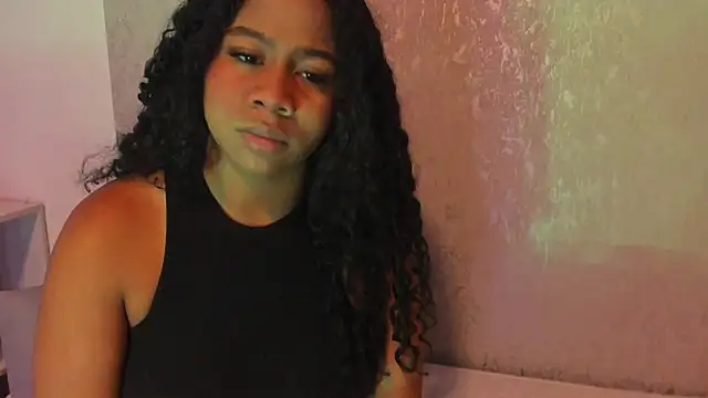 Sofi_Fox_ Chat XXX in diretta