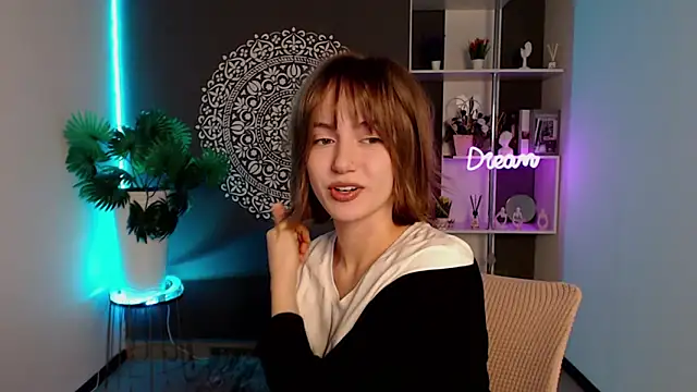 EchoScribe Adlı Modelin Canlı XXX Sohbeti