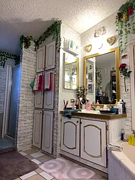 TranSexualJade95: онлайн-секс-чат