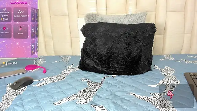 14_Dulce Adlı Modelin Canlı XXX Sohbeti