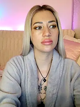 Gina-Lumara Webcam-Show