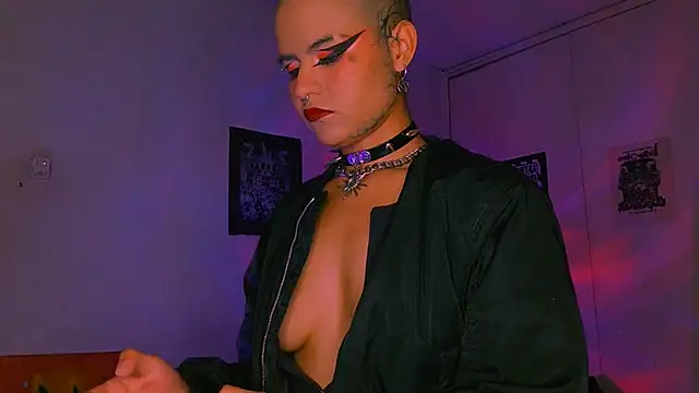 alex_one888 élő XXX-chatje