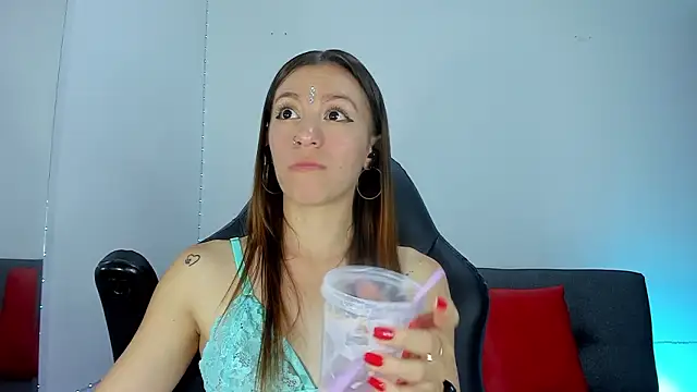 Czat XXX na żywo – roxanne_jones1