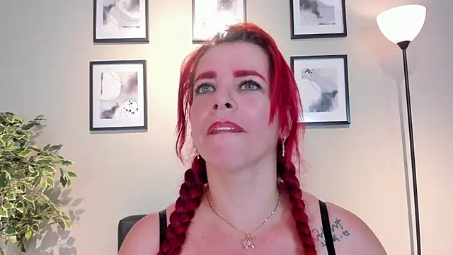 HannaBrave Live XXX-Chat