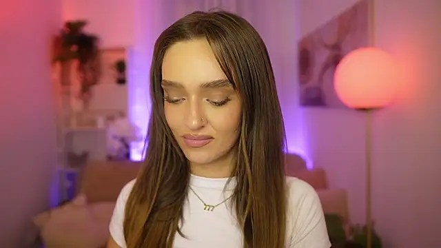 แชท XXX สดของ Clara_Nia