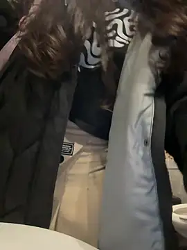 XXX chat uživo modela Isabella21_