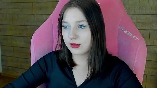 Онлайн чат XXX TinnaBurton