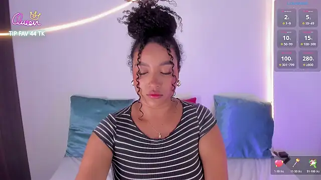 cloe_25 现场XXX聊天