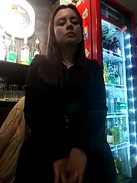 karlagiraldo198 Adlı Modelin Canlı XXX Sohbeti