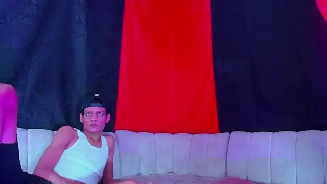 Show modela Pleasure_boys_hot na web-kameri