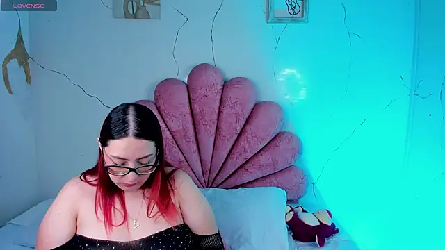 NiickyJones: онлайн-секс-чат