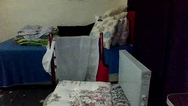 st206boy: διαδικτυακό σόου στην κάμερα