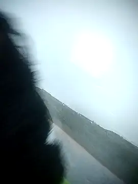 Horny-nishaa: διαδικτυακό σόου στην κάμερα