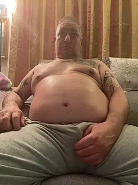 Russirayu 现场XXX聊天