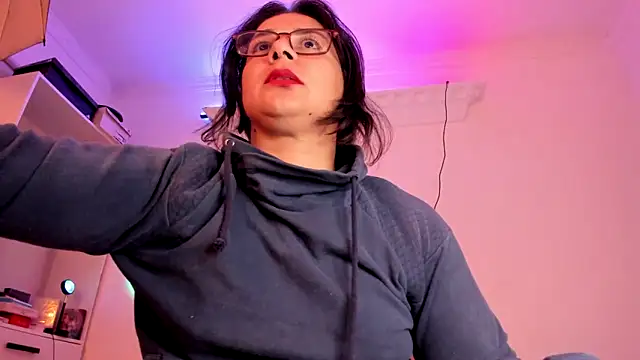 Amarantha_666 élő XXX-chatje