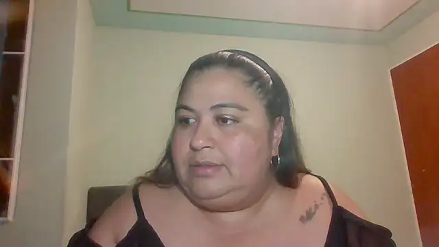 Živý XXX chat curvy_diva_