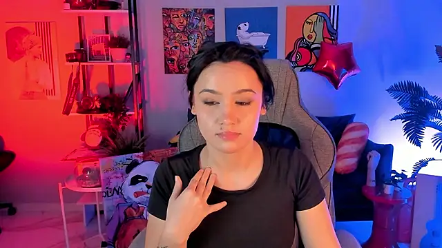 MonicaFarmer Chat XXX in diretta