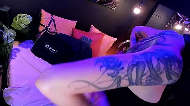 AmeliaNaughty_のライブXXXチャット