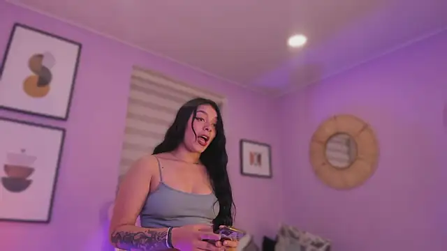 Czat XXX na żywo – Lummii_