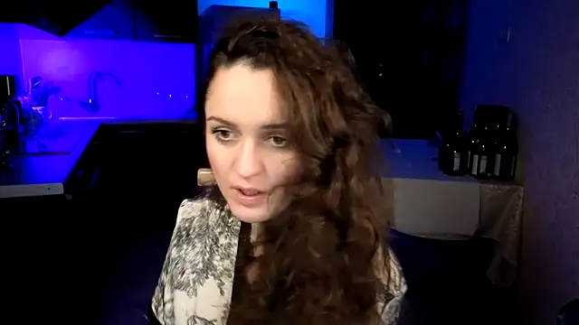 دردشة Cerann1 الجنسية المباشرة