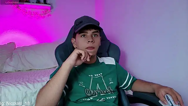 nico_leroy Chat XXX live