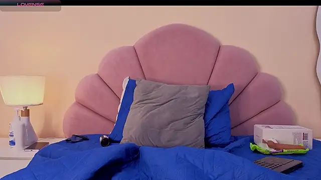 Rachel_Donnelly live XXX chat