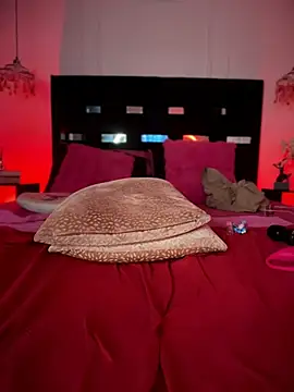 دردشة TweetiePieXXX الجنسية المباشرة