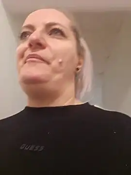 LadyTouch: онлайн-секс-чат