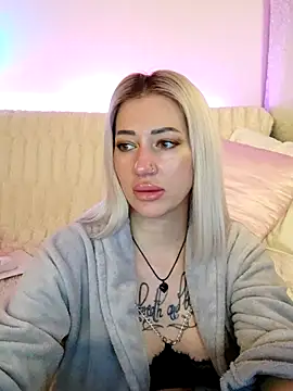 Gina-Lumara: απευθείας συνομιλία ΧΧΧ