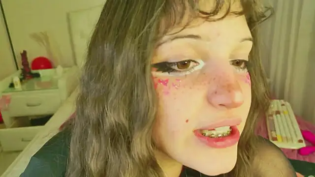 kamila_blush 现场XXX聊天