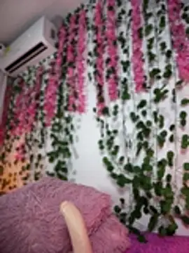 Woo_isDaphne: онлайн-секс-чат