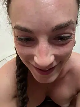 Martyca_Beee Obrolan Langsung XXX