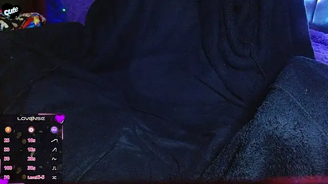 MidoriQuiinn Chat XXX live