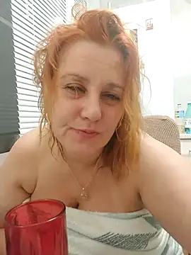 Chat XXX en directo de GingerFoxy