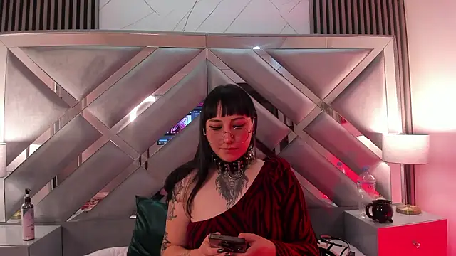 Ravenna666_ – Live XXX-chat