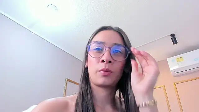 NahimiThompsonn Live XXX chat