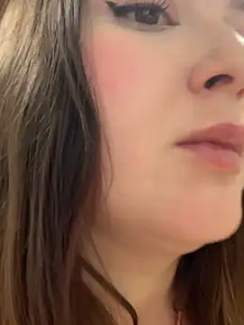 Kamilla_Loop Chat XXX live