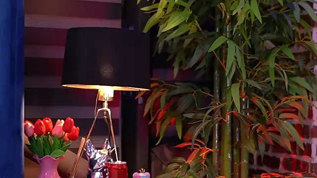 TanyaVonDe – Naživo XXX chat