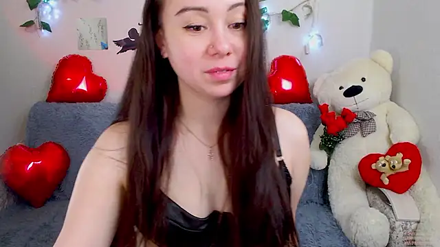 AlinaElevenn Webbikameraesitys