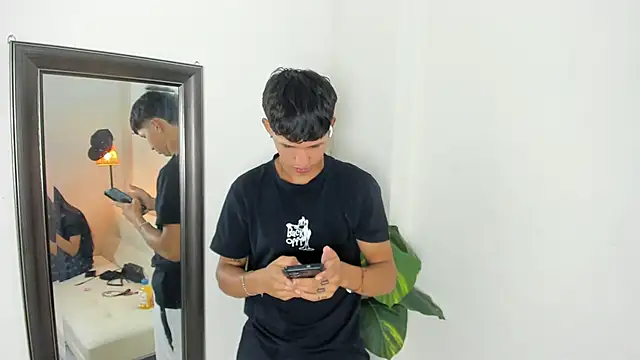 Skinnyfucked 웹캠 쇼