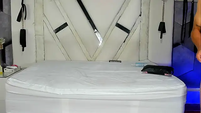 JamesAndHannah: απευθείας συνομιλία ΧΧΧ