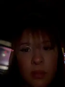 CharlotteUwU_'s Live XXX Chat