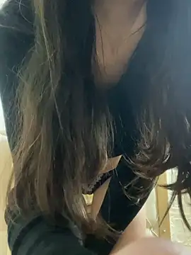 Chat +18 de SHARONRodrig ao vivo