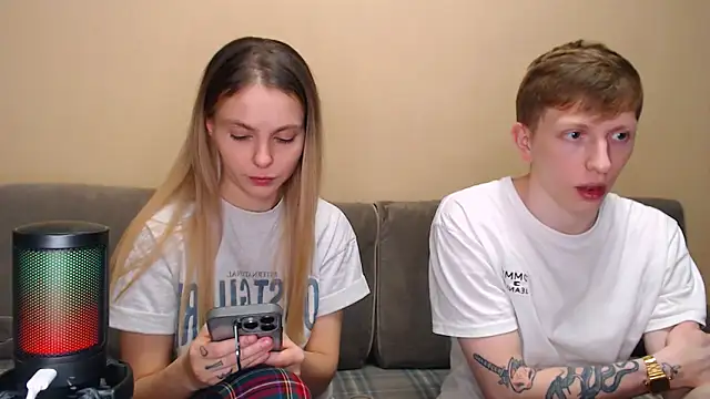 juliaanddima Chat XXX live