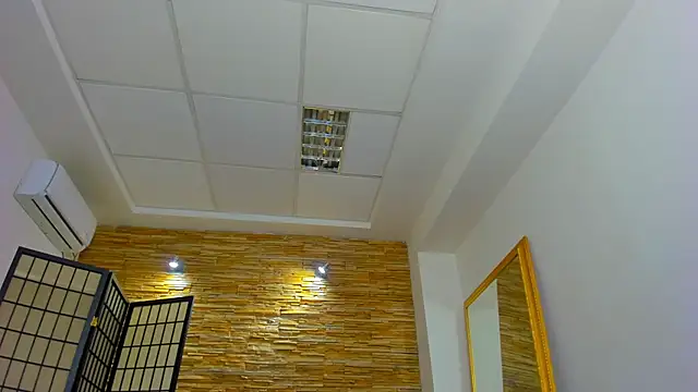 Jelly_Bee লাইভ XXX চ্যাট