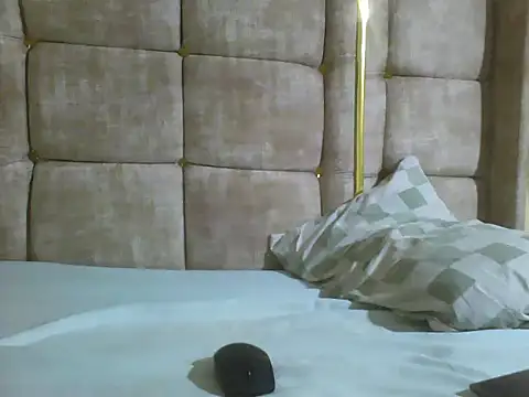 Sweet-beanca Show in webcam