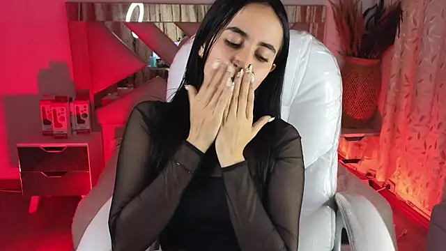 Mia_Fischer Adlı Modelin Canlı XXX Sohbeti