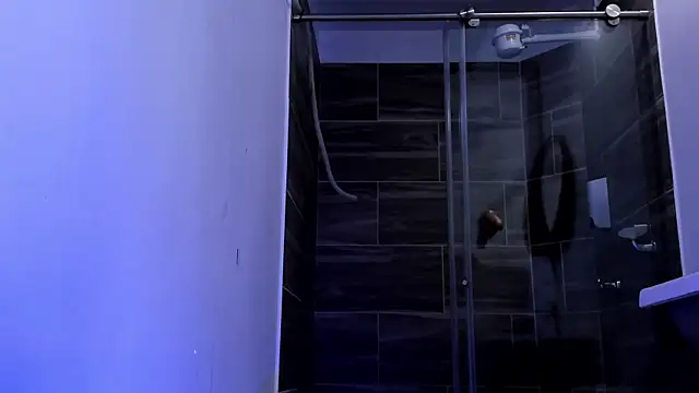 Mia_cm Adlı Modelin Canlı XXX Sohbeti